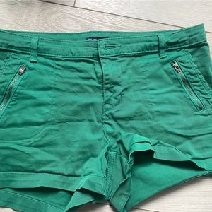 GAP shorts!